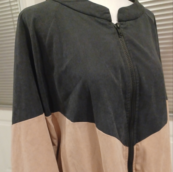 Two Tone Long Drawstring Waist - Picture 2 of 11